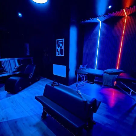 Dalikyda La Tentation Jacuzzi Cinéma élégant *