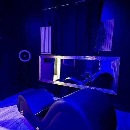 Dalikyda La Tentation Jacuzzi Cinema Elegant شقة *