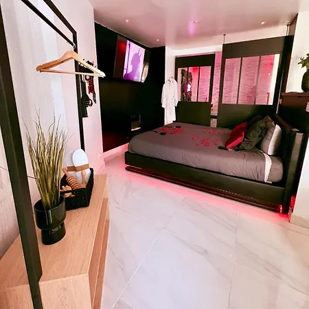 Dalikyda La Tentation Jacuzzi Cinema Elegant Apartament
